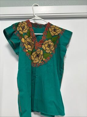 Embroidered Teal Mexican Tunic with Yellow Rose Detail. Size medium